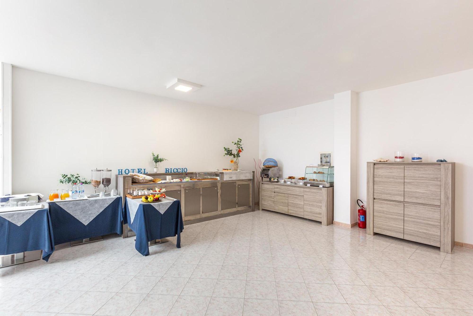 Hotel Il Riccio Porto Cesareo Dış mekan fotoğraf