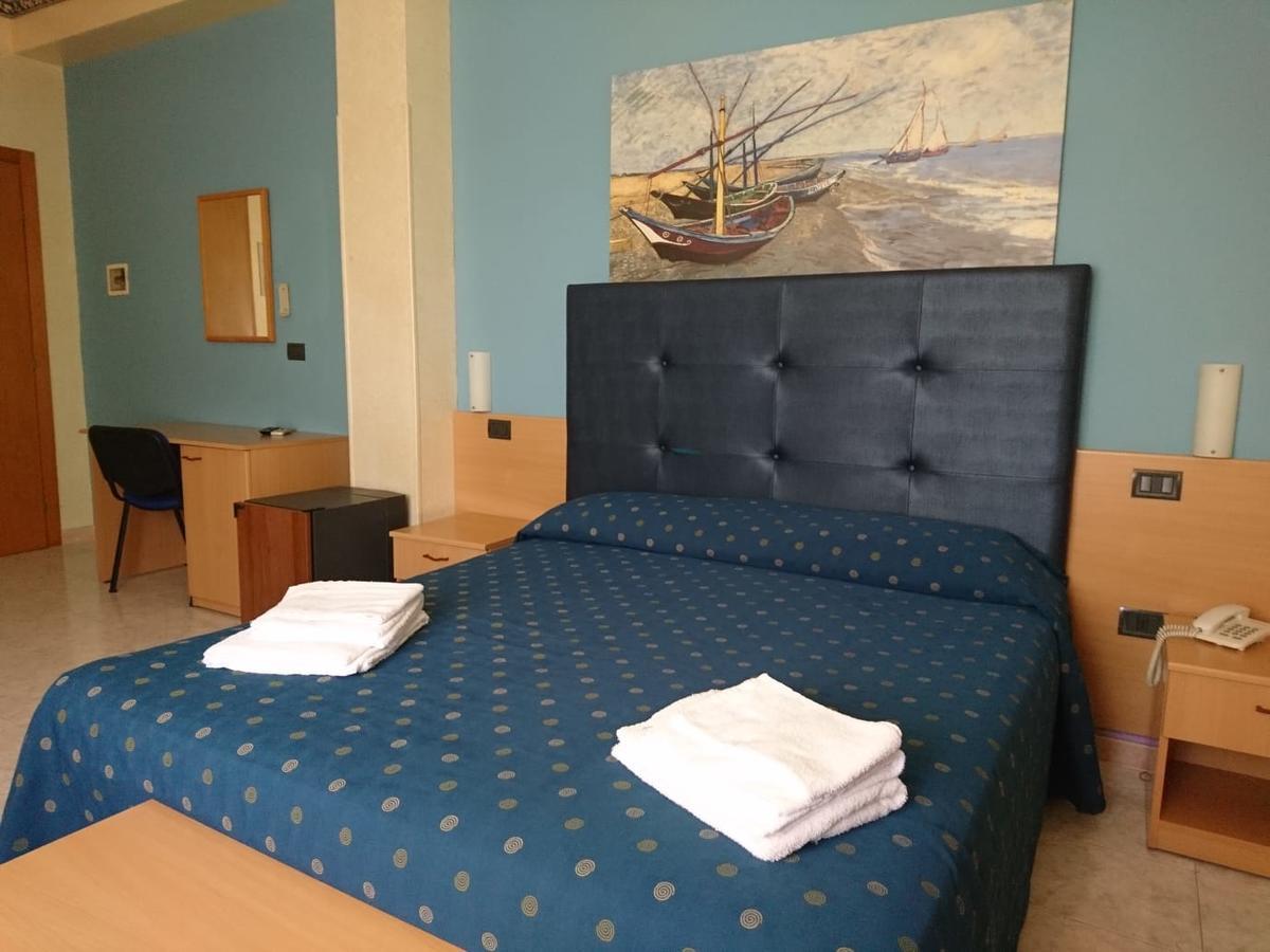 Hotel Il Riccio Porto Cesareo Dış mekan fotoğraf