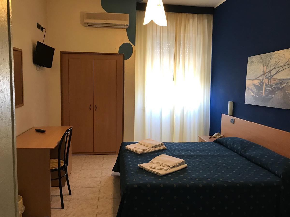 Hotel Il Riccio Porto Cesareo Dış mekan fotoğraf